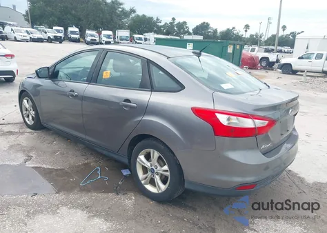 2014 Ford Focus Se z USA, uszkodzony, nr VIN 1FADP3F25EL154237
